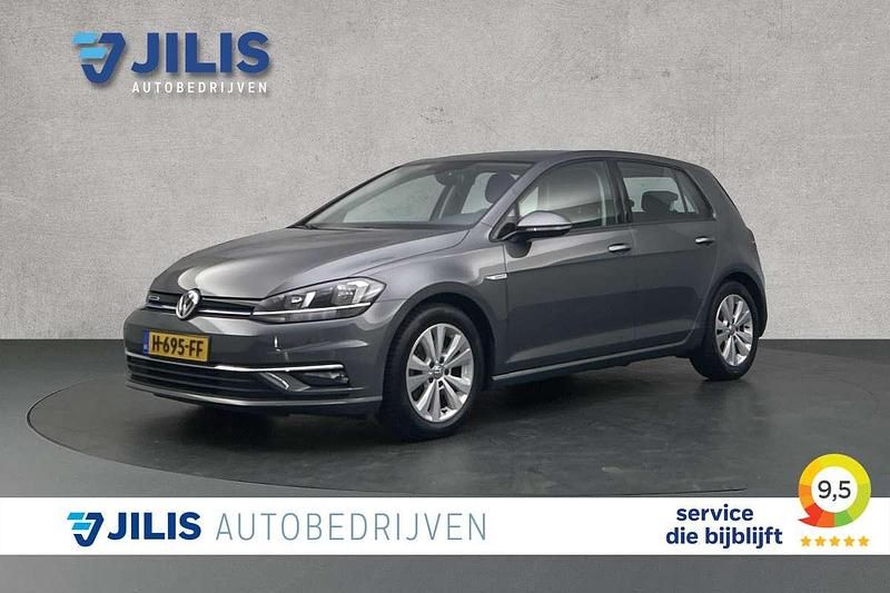 Grijs Gebruikt 2020 VW Golf VIII Comfortline Hatchback | € 17.950 (Goede deal) - Afbeelding 1/3