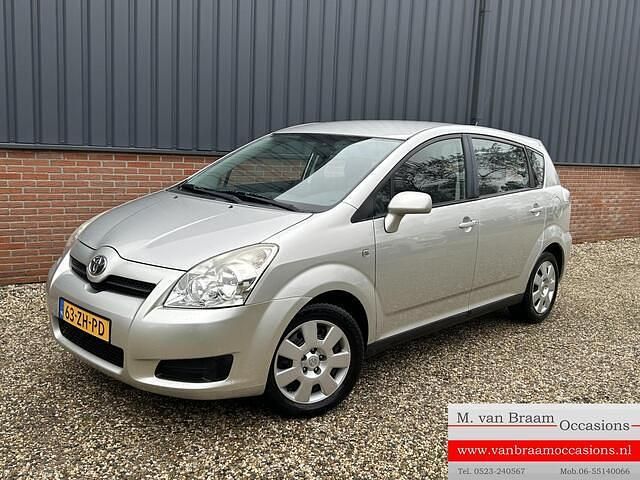 Grijs Gebruikt 2008 Toyota Verso Terra MPV | € 5.745 (Eerlijke prijs) - Afbeelding 1/4