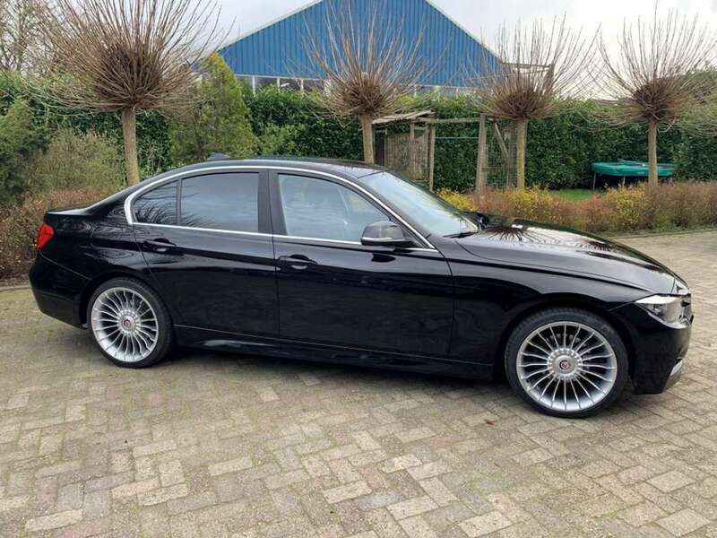 Zwart Gebruikt 2012 BMW 320 M Sport Sedan | € 12.950 (Duur) - Afbeelding 1/4