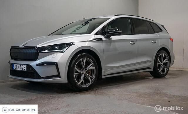Zilver Gebruikt 2023 Skoda Enyaq iV SportLine SUV | € 39.950 (Duur) - Afbeelding 1/4
