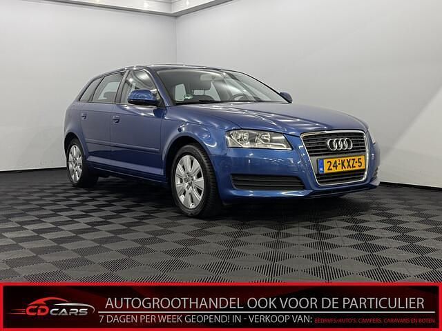 Blauw Gebruikt 2010 Audi A3 Sportback Attraction Hatchback | € 3.950 (Eerlijke prijs) - Afbeelding 1/4