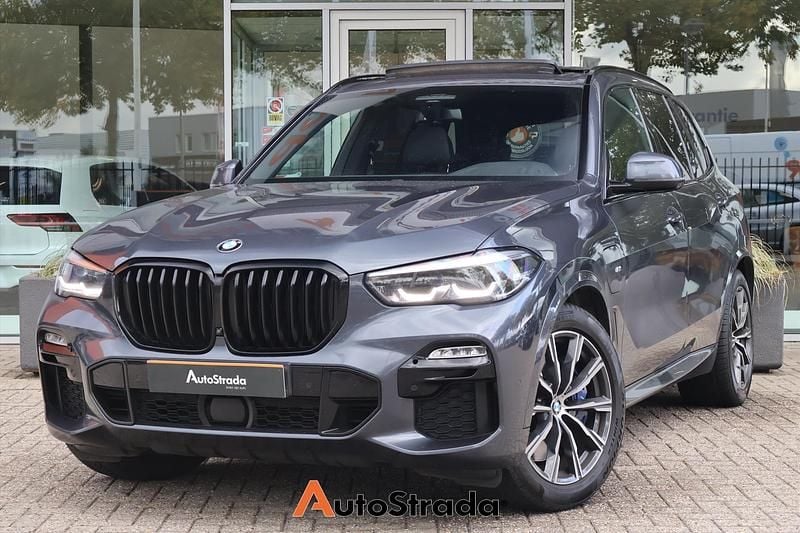 Grijs Gebruikt 2021 BMW X5 M Sport SUV | € 51.700 (Goede deal) - Afbeelding 1/4