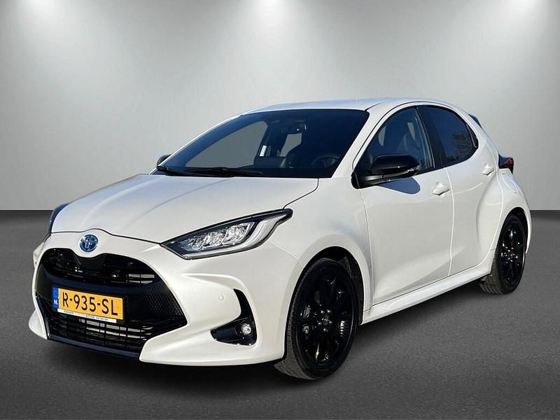 Occasion Toyota Yaris Executive 116 PK (85 kW) 2022 Wit Hatchback