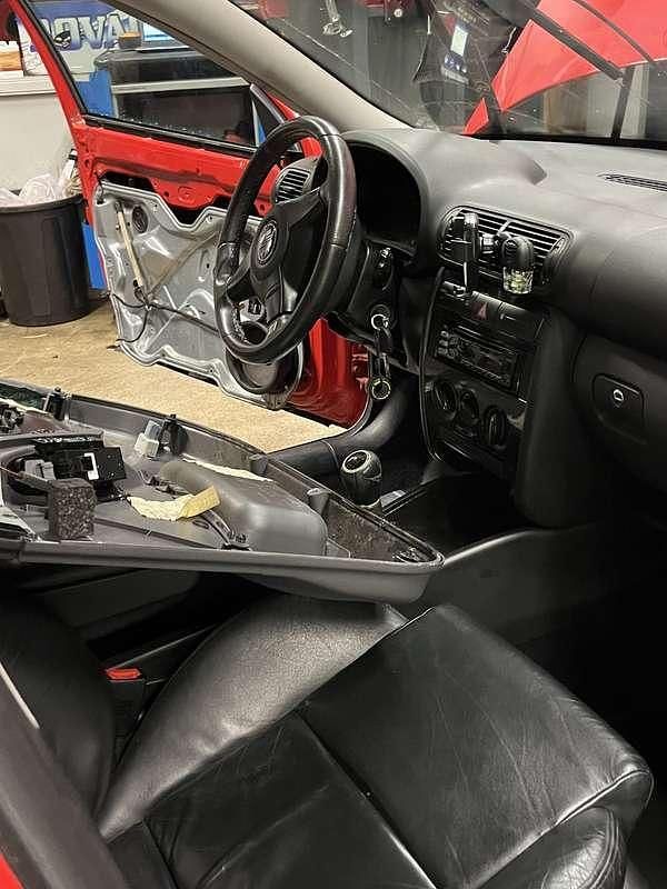 Occasion Seat Leon Sport 179 PK (131 kW) 2000 Rood Hatchback