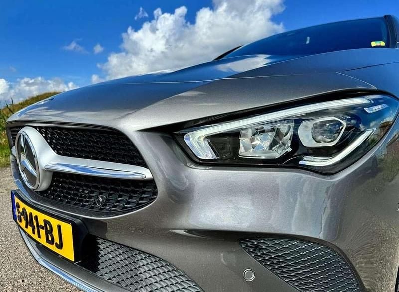 Gebruikt 2021 Mercedes CLA180 Shooting Brake Stationwagen | € 28.700 (Eerlijke prijs) - Afbeelding 1/4