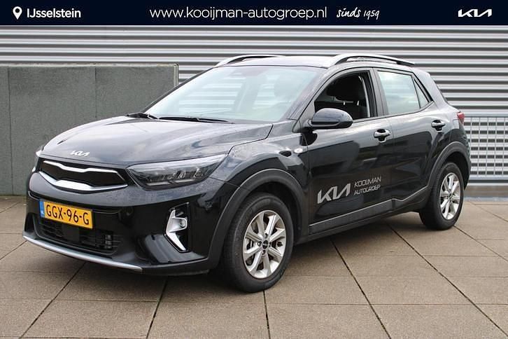Occasion Kia Stonic 101 PK (74 kW) 2024 Zwart SUV