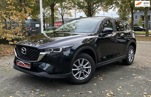 Zwart Gebruikt 2022 Mazda CX-5 Comfort SUV | € 32.499 (Eerlijke prijs) - Afbeelding 1/4