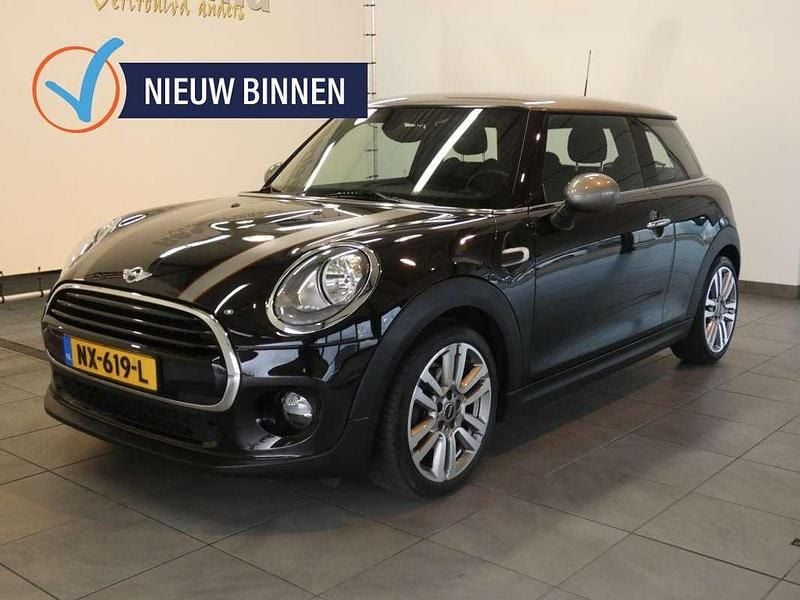 Occasion Mini Cooper Salt 136 PK (100 kW) 2017 Zwart (metallic) Hatchback