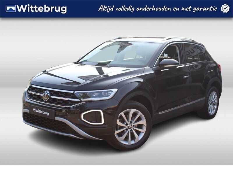 Zwart, metallic lak Gebruikt 2022 VW T-Roc Style SUV | € 29.950 (Eerlijke prijs) - Afbeelding 1/2