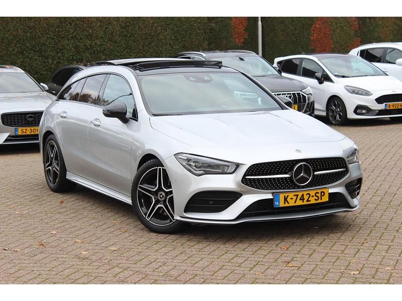 Grijs Gebruikt 2021 Mercedes CLA200 Business Stationwagen | € 26.750 (Eerlijke prijs) - Afbeelding 1/4