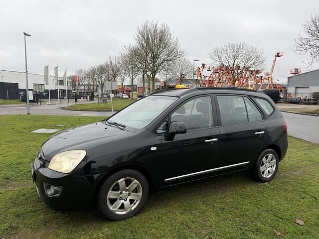 Zwart Occasion 2008 Kia Carens MPV | € 1.250 (Eerlijke prijs) - Afbeelding 1/4