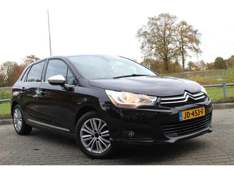 Zwart Gebruikt 2014 Citroën C4 Business Class Hatchback | € 5.850 - Afbeelding 1/4