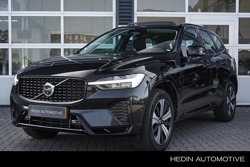 Zwart Gebruikt 2024 Volvo XC60 Plus SUV | € 53.995 (Eerlijke prijs) - Afbeelding 1/4