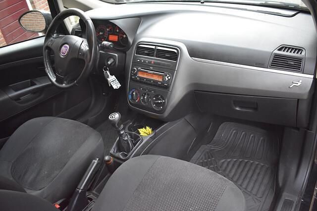 Occasion Fiat Grande Punto 78 PK (57 kW) 2008 Zwart Hatchback