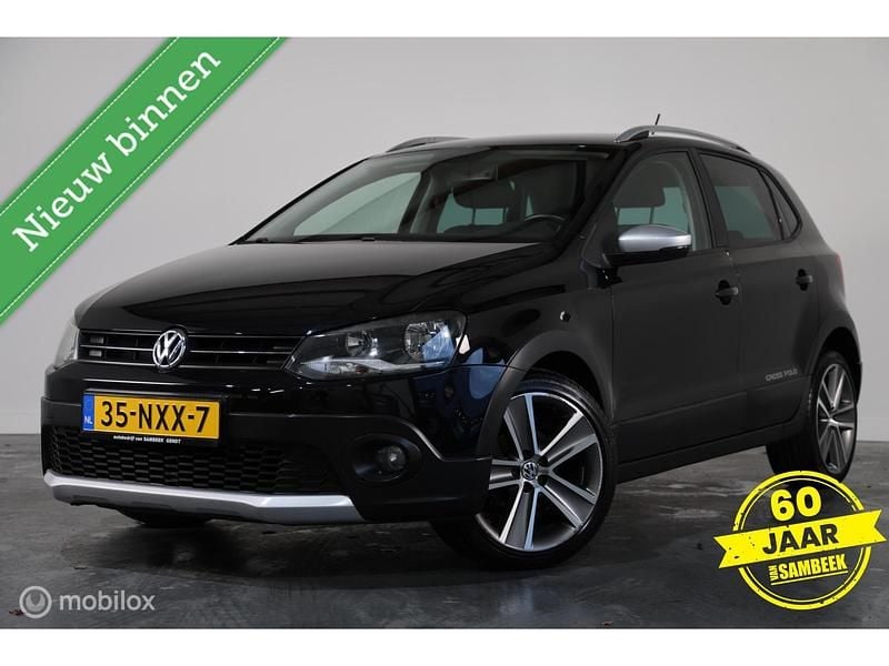 Zwart Occasion 2011 VW Polo Cross Hatchback | € 7.900 (Eerlijke prijs) - Afbeelding 1/4