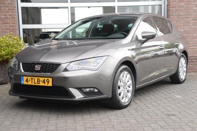 Grijs Gebruikt 2014 Seat Leon Business Hatchback | € 7.950 (Eerlijke prijs) - Afbeelding 1/4