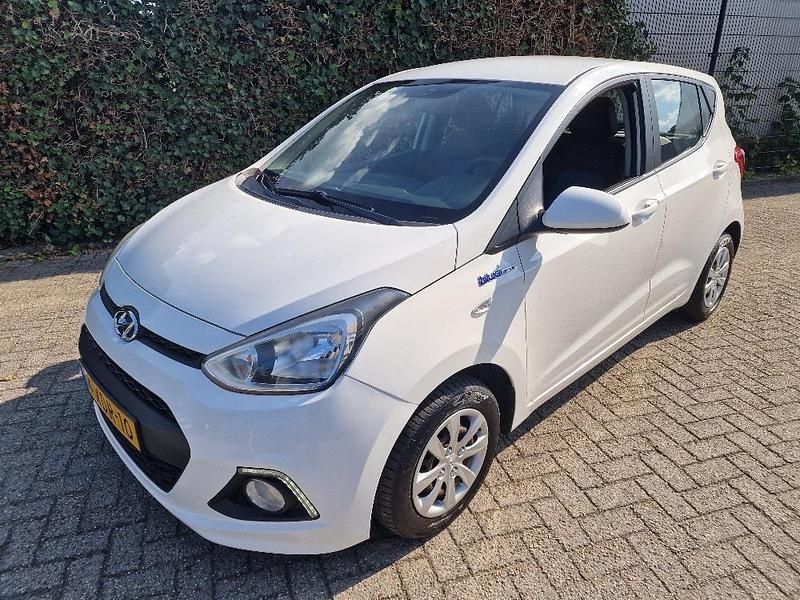Wit Gebruikt 2014 Hyundai i10 Hatchback | € 5.375 (Iets duurder) - Afbeelding 1/4