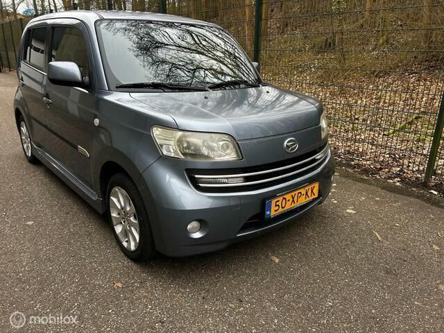 Grijs Gebruikt 2007 Daihatsu Materia MPV | € 3.250 (Eerlijke prijs) - Afbeelding 1/4