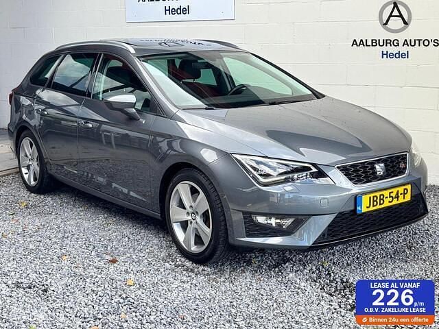 Grijs Gebruikt 2017 Seat Leon ST FR Stationwagen | € 13.950 (Eerlijke prijs) - Afbeelding 1/4