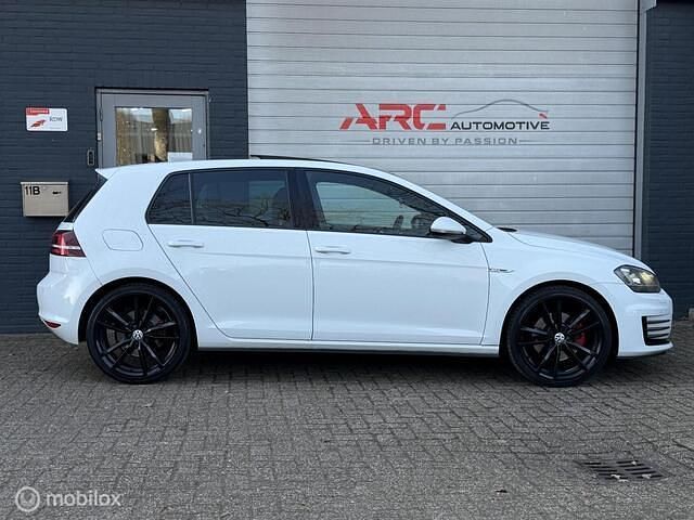 Occasion VW Golf VII Sound 184 PK (135 kW) 2015 Wit Hatchback