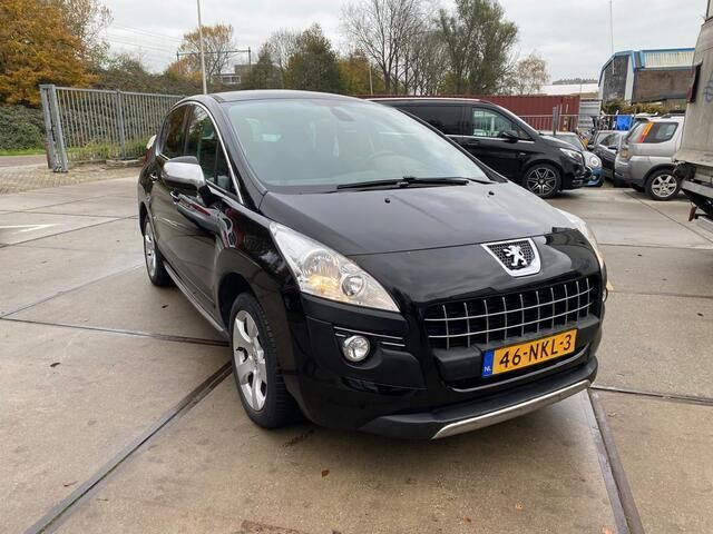 Zwart Gebruikt 2010 Peugeot 3008 GT MPV | € 4.025 (Eerlijke prijs) - Afbeelding 1/4