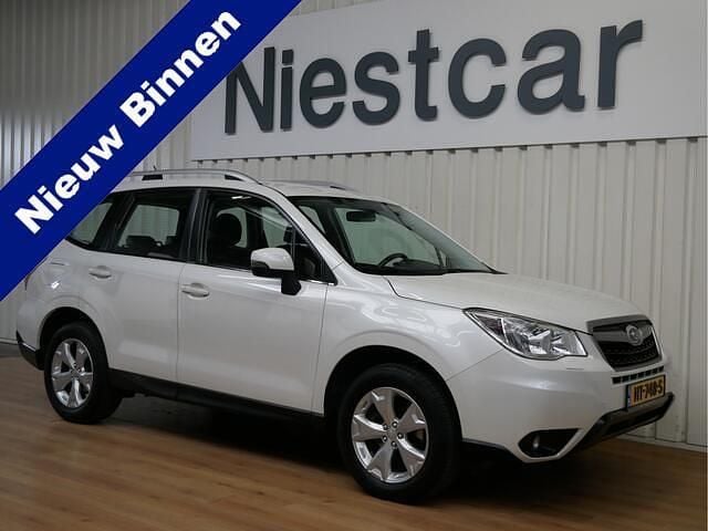 Wit Gebruikt 2016 Subaru Forester SUV | € 20.750 (Eerlijke prijs) - Afbeelding 1/4