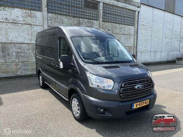 Grijs Gebruikt 2018 Ford Transit Trend Van | € 14.950 (Eerlijke prijs) - Afbeelding 1/4