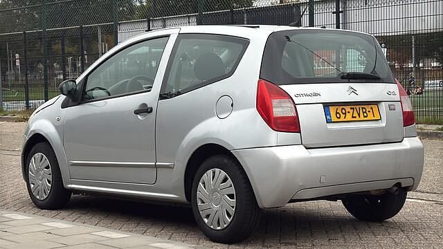 Occasion Citroën C2 60 PK (44 kW) 2006 Grijs Hatchback