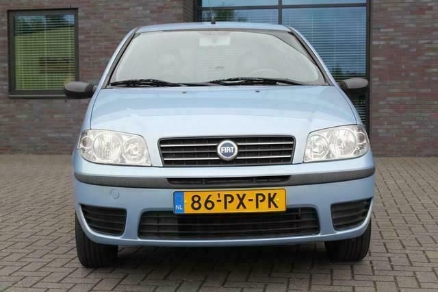 Occasion Fiat Punto 60 PK (44 kW) 2004 Blauw Hatchback