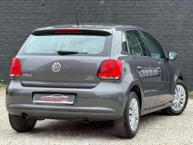 Occasion VW Polo Comfortline 90 PK (66 kW) 2010 Grijs Sedan