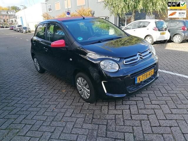 Zwart Gebruikt 2015 Citroën C1 PureTech Hatchback | € 6.850 (Goede deal) - Afbeelding 1/4