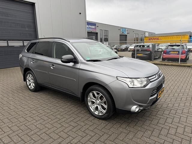 Occasion Mitsubishi Outlander Intense 150 PK (110 kW) 2013 Grijs SUV