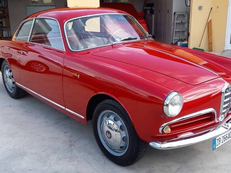 Rood Gebruikt 1957 Alfa Romeo Giulietta Sprint Hatchback | € 90.000 - Afbeelding 1/4