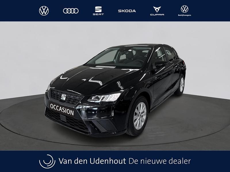 Zwart Gebruikt 2023 Seat Ibiza Style Hatchback | € 19.950 (Eerlijke prijs) - Afbeelding 1/4