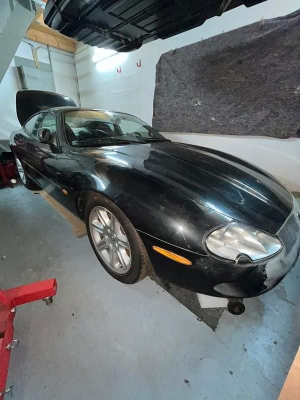 Gebruikt 1997 Jaguar XK8 Coupé | € 11.600 (Eerlijke prijs) - Afbeelding 1/4