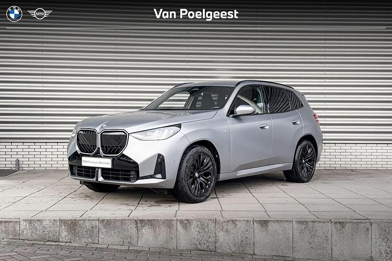 Bmw individual frozen pure grey metallic (grijs metallic) Gebruikt 2025 BMW X3 Comfort Edition SUV | € 76.900 - Afbeelding 1/4