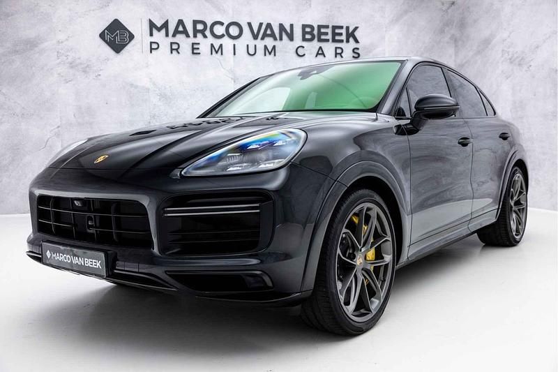 C9x diepzwart metallic Occasion 2019 Porsche Cayenne SUV | € 84.850 - Afbeelding 1/3