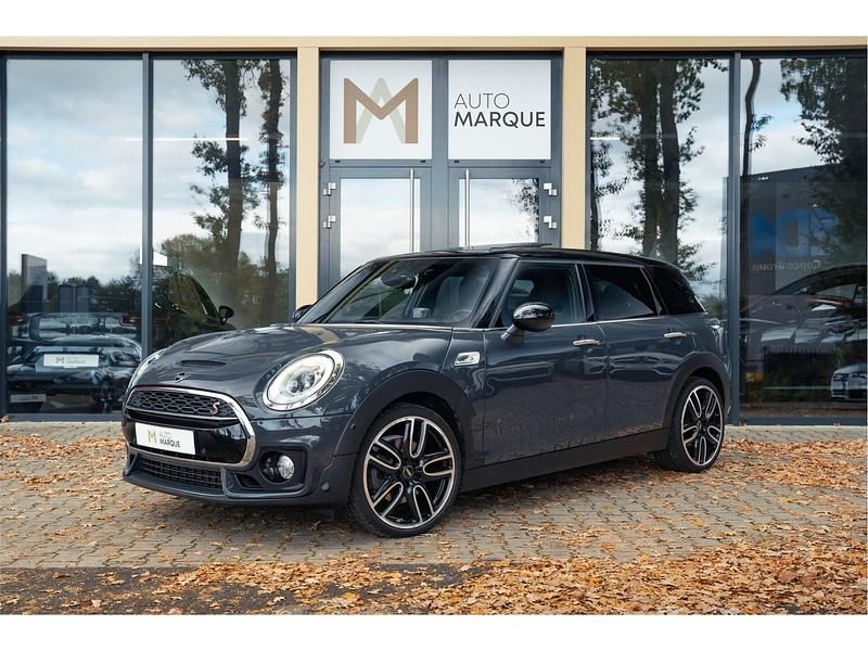 Grijs Gebruikt 2018 Mini Cooper Clubman Stationwagen | € 23.900 (Duur) - Afbeelding 1/4