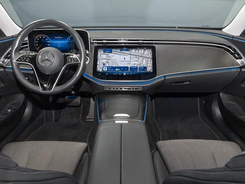 Occasion Mercedes E300 Avantgarde 2024 Wit Stationwagen