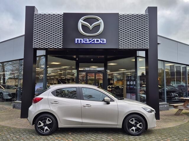 Occasion Mazda 2 Center-Line 90 PK (66 kW) 2024 Platinum quartz metallic Hatchback