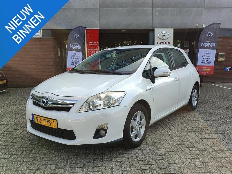 Wit Gebruikt 2012 Toyota Auris Hybrid Business Edition Hatchback | € 9.499 (Goede deal) - Afbeelding 1/4