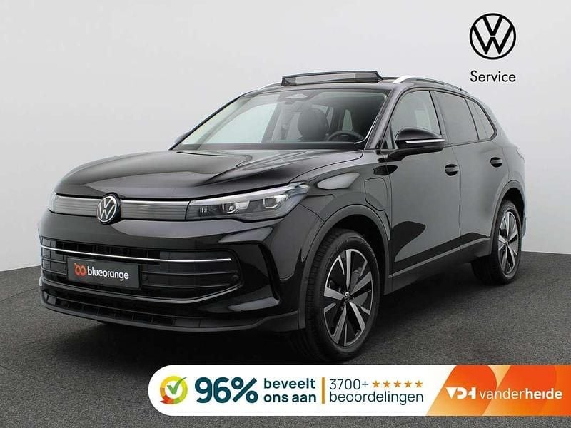 Nieuw VW Tiguan Edition 204 PK (150 kW) 2025 Zwart SUV