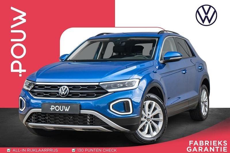 Blauw Gebruikt 2024 VW T-Roc Life SUV | € 31.450 (Goede deal) - Afbeelding 1/4