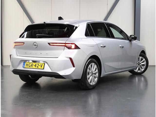 Occasion Opel Astra Business Edition 110 PK (80 kW) 2025 Grijs Hatchback