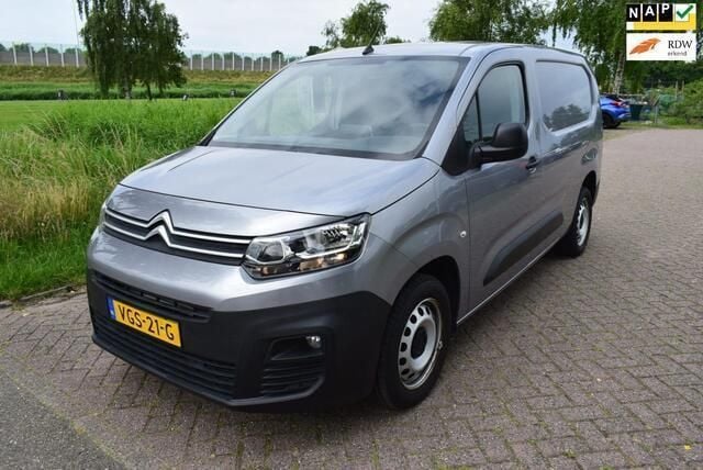 Grijs Gebruikt 2020 Citroën Berlingo MPV | € 9.950 (Iets duurder) - Afbeelding 1/4