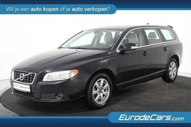 Zwart Occasion 2010 Volvo V70 Summum Stationwagen | € 3.850 (Duur) - Afbeelding 1/4
