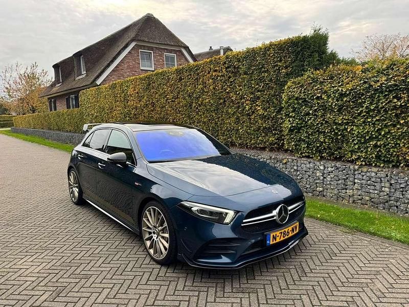 Blauw Gebruikt 2019 Mercedes A35 AMG AMG Hatchback | € 35.500 (Eerlijke prijs) - Afbeelding 1/4