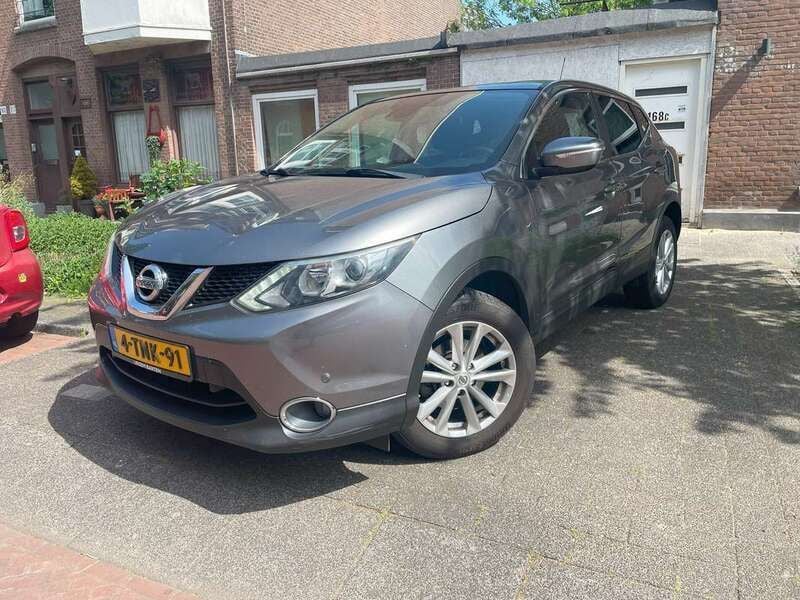 Grijs Gebruikt 2014 Nissan Qashqai SUV | € 10.750 (Goede deal) - Afbeelding 1/4