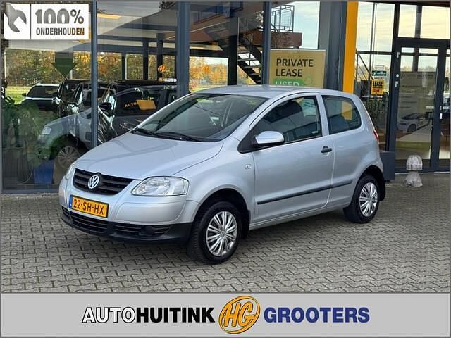 Grijs Gebruikt 2006 VW Fox Trendline Hatchback | € 2.995 (Duur) - Afbeelding 1/3