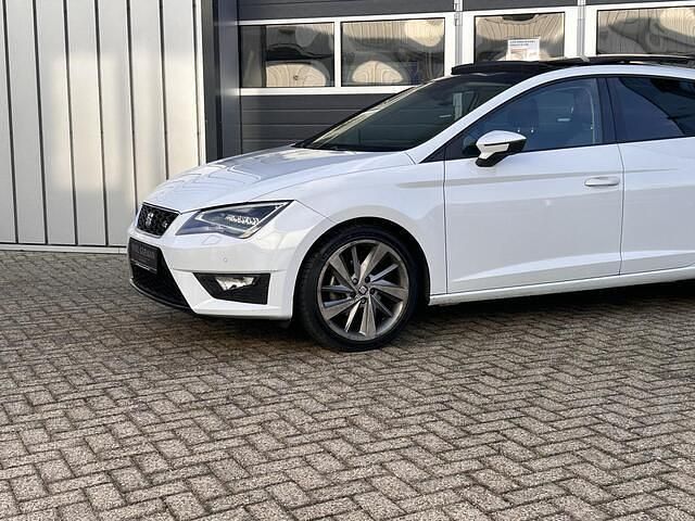 Occasion Seat Leon FR 150 PK (110 kW) 2015 Wit Hatchback